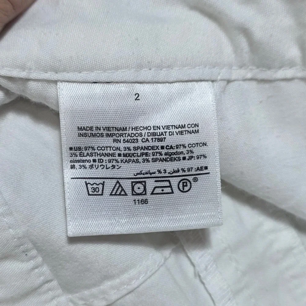 Old Navy Chino Shorts White Cotton Stretch Casual Size 2 Summer, Preppy, Classic